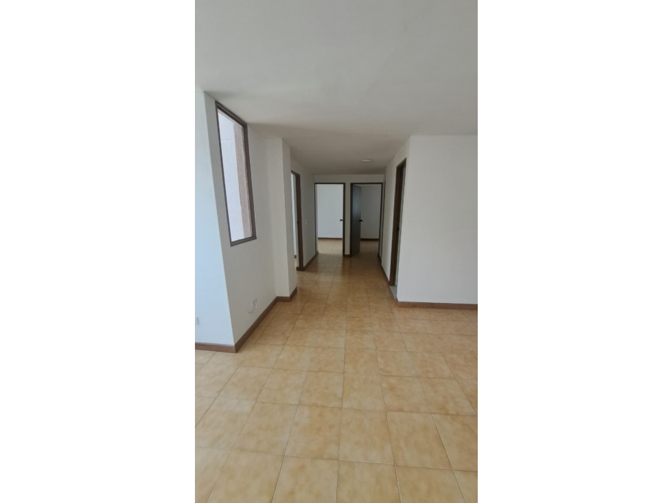 SE VENDE HERMOSOS APARTAMENTO REMODELADO SECTOR CENTRO PEREIRA — foto 4