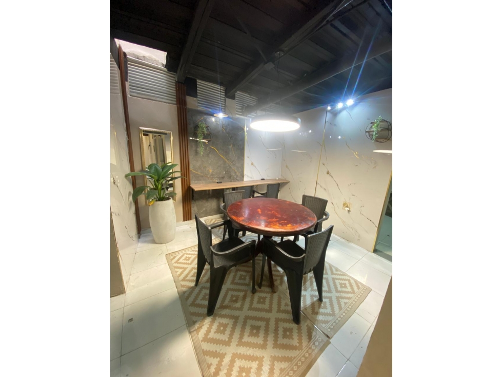 SE VENDE PROPIEDAD CON APARTAESTUDIOS Y LOCALES PARA INVERSION — foto 4