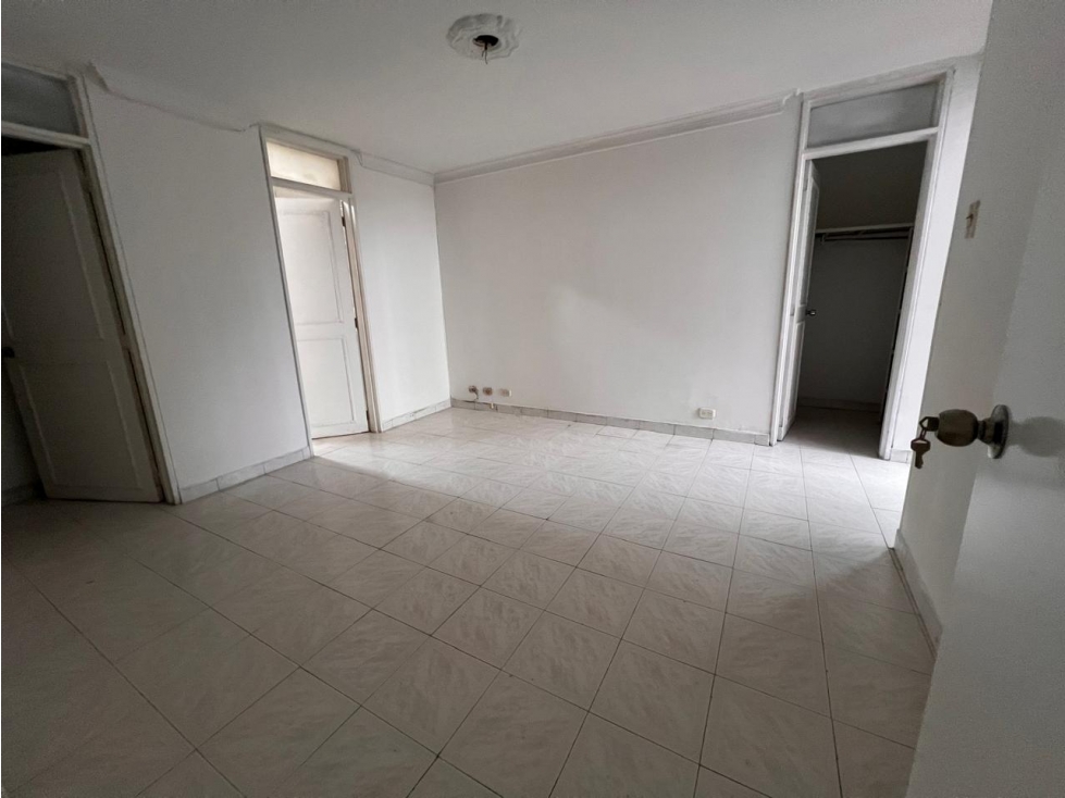 SE VENDE APARTAMENTO EN EL CENTRO REMODELADO AREA 187M2 — foto 5