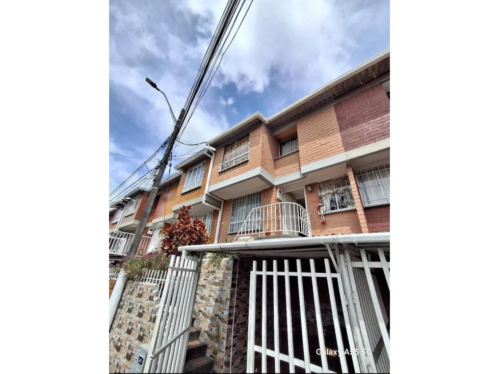 Se Vende Casa De 2 Pisos En Las Antillas San Nicolás — foto 4