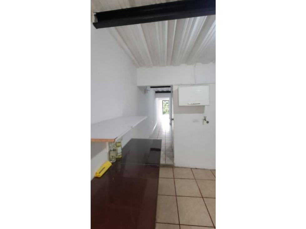 Se Vende Casa Esquinera De 2 Pisos En El Rocío Pereira — foto 4
