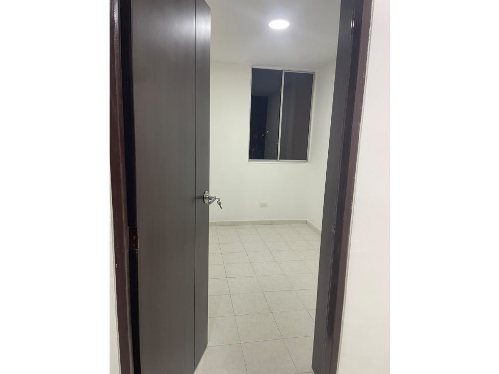 Se Vende Apartamento En Gamma Con Parqueadero En Pereira — foto 4