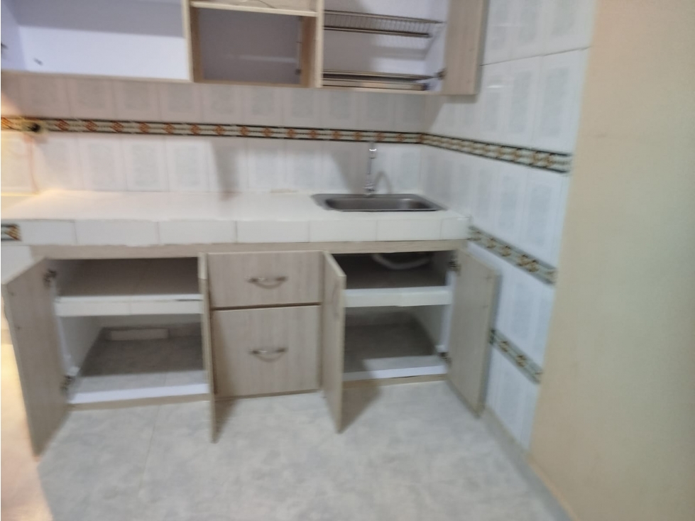 SE VENDE O PERMUTA CASA LA GRACIELA VIVIENDAS INDEPENDIENTES 3 PISOS