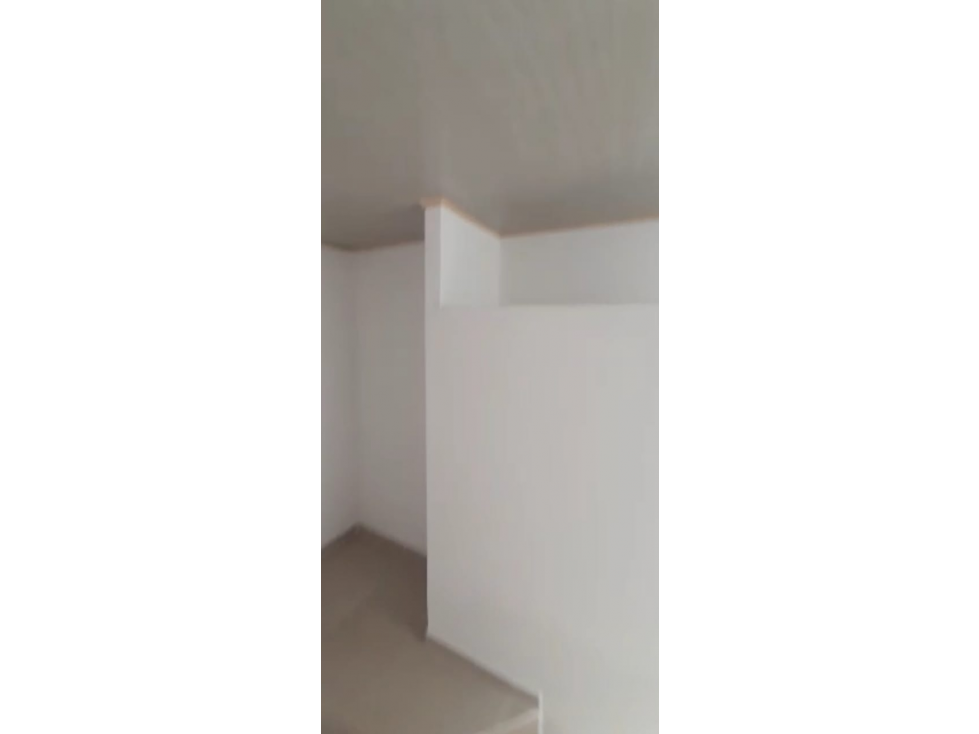 SE VENDE HERMOSA CASA REMODELADA EN SANTA ROSA CON LOCAL — foto 5