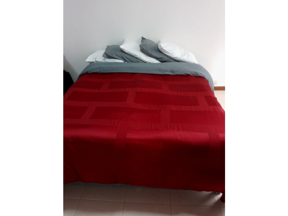 HERMOSO APARTAESTUDIO EN EXCLUSIVO SECTOR DE PINARES — foto 4