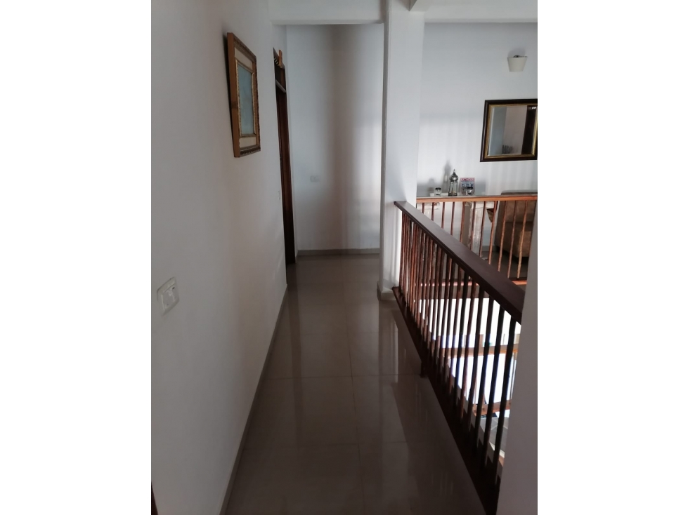SE VENDE HERMOSA Y AMPLIA CASA SANTA BARBARA - 5