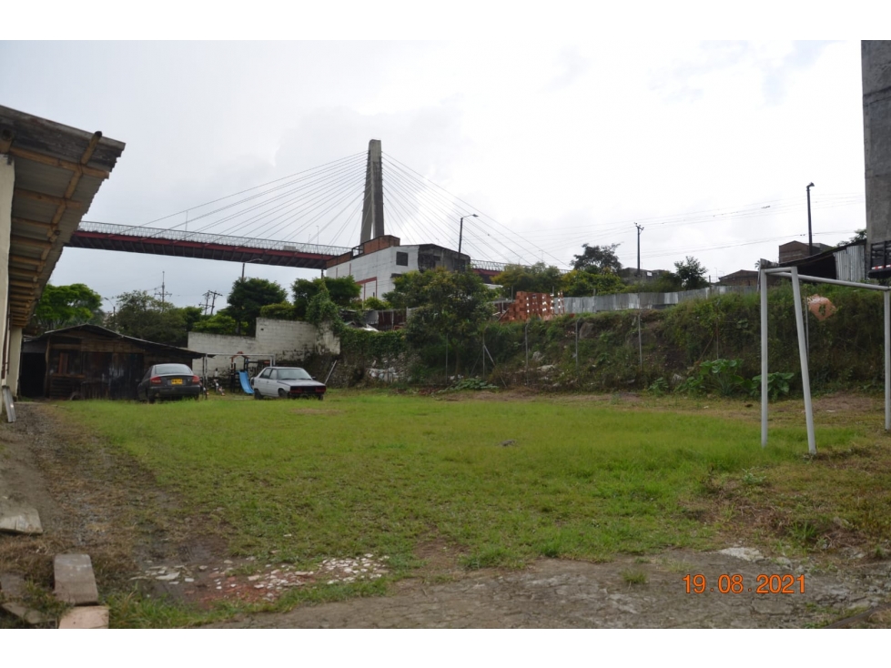 Venta de hermoso lote por la avenida del Rio 835 ms2 — foto 5