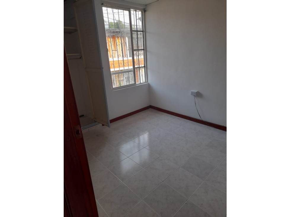 Se vende casa Duplex en el barrio Gilberto Pelaez sector Aeropuerto — foto 6
