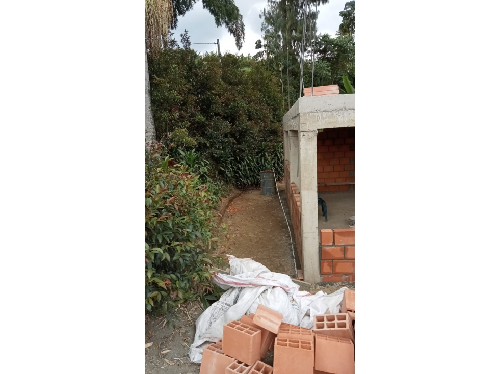 Se vende Proyecto de Vivienda para terminar en la Vereda Cedralito - 5