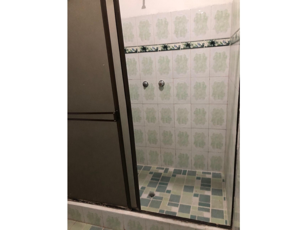 SE VENDE CASA CON VIVIENDAS INDEPENDIENTES EN EL CENTRO — foto 5