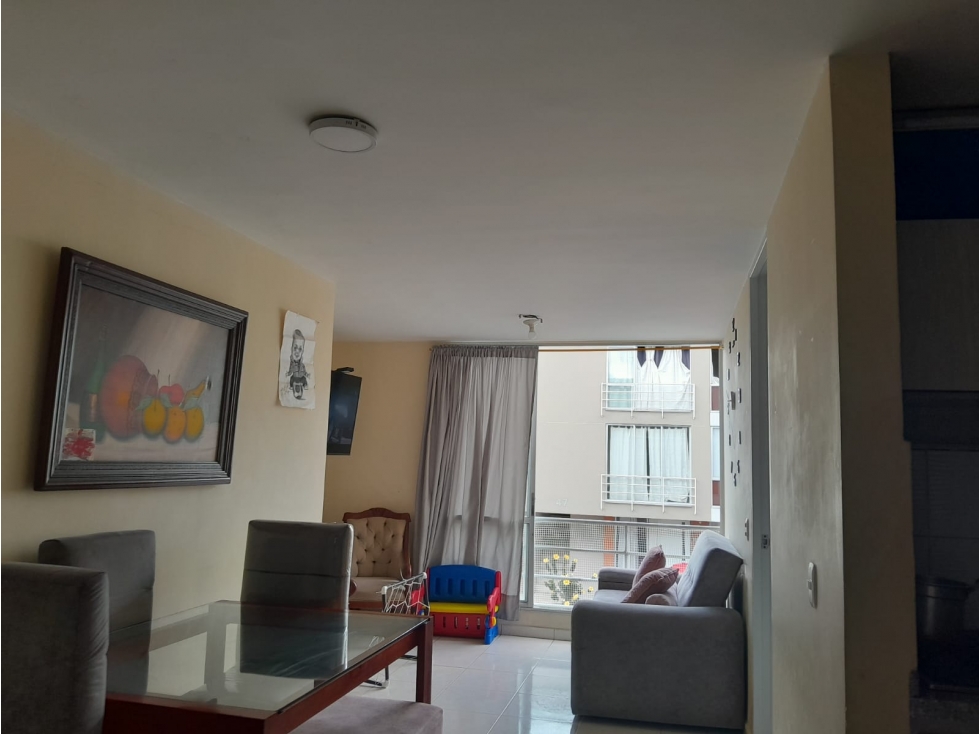 SE VENDE APARTAMENTO MUY ILUMINADO EN SECTOR TRANQUILO VIA CONDINA — foto 5