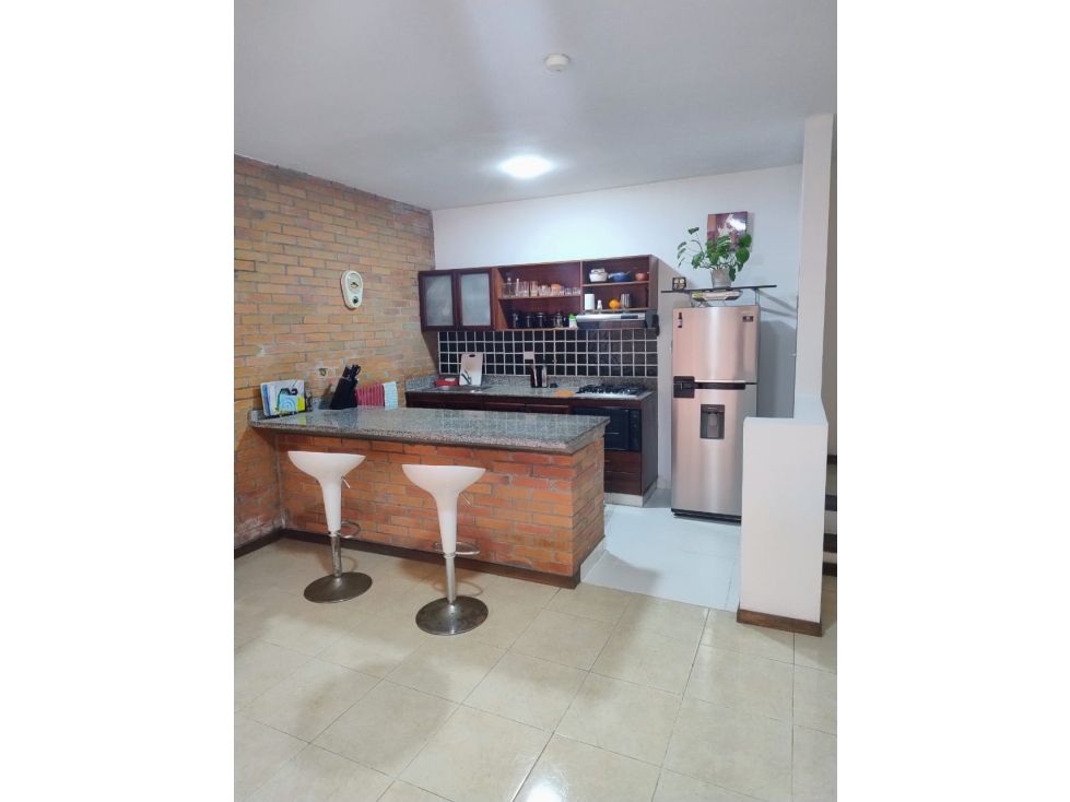 SE VENDE APARTAMENTO MODERNO, CON BALCON! — foto 3