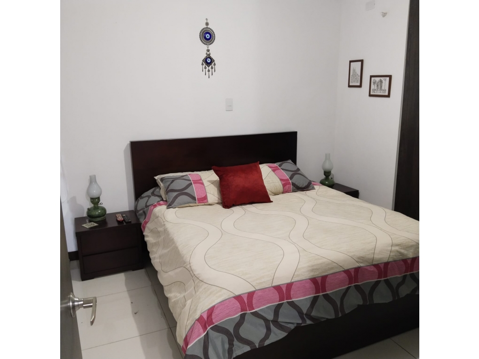 SE ALQUILA APARTAMENTO AMOBLADO EN CONJUNTO CERRITOS — foto 2