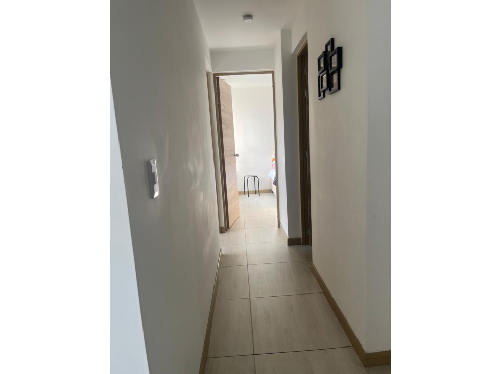 SE VENDE APARTAMENTO EN LA AVENIDA SUR CON EXCELENTE VISTA — foto 5