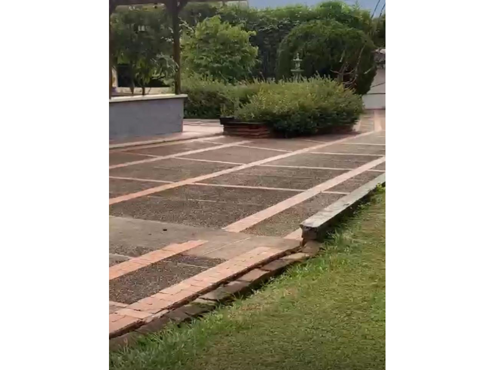 SE VENDE CASA LOTE EN LA VIA CERRITOS KM 6 DIAGONAL A LA TOYOTA — foto 5