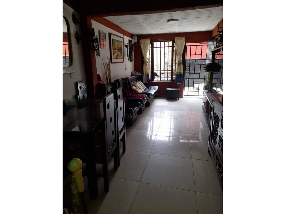 SE VENDE CASA DE CASA DE 3 PLANTAS EN SANTA ROSA DE CABAL