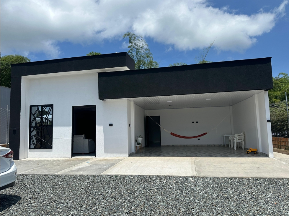 SE VENDE CASA CAMPESTRE EN SANTA ROSA DE CABAL