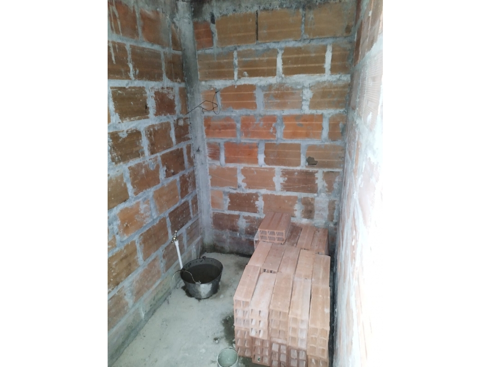 Se vende casa para terminar en Pereira 2 hab — foto 5