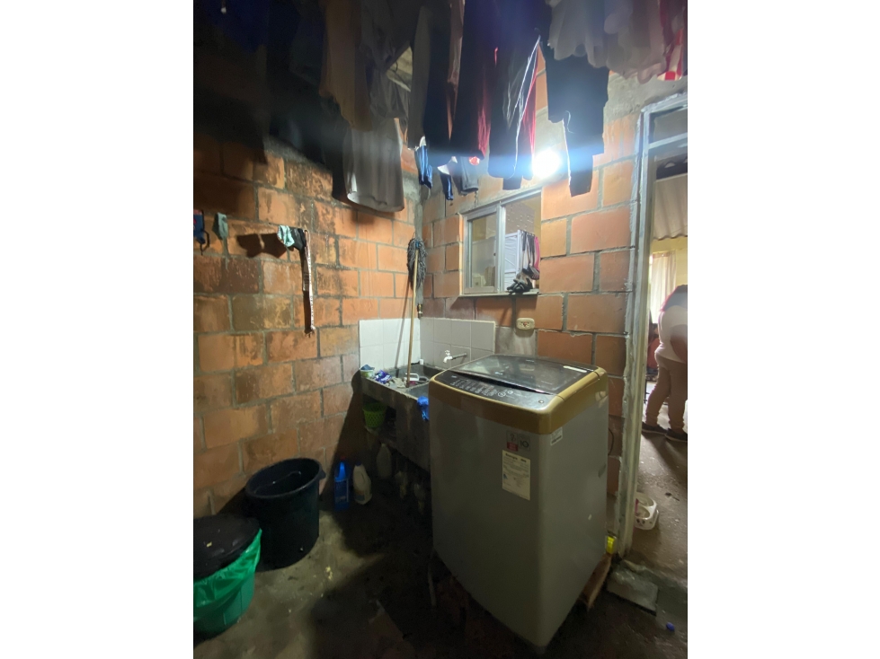 SE VENDE CASA PARA REMODELAR CERCA AL AEROPUERTO PEREIRA — foto 5