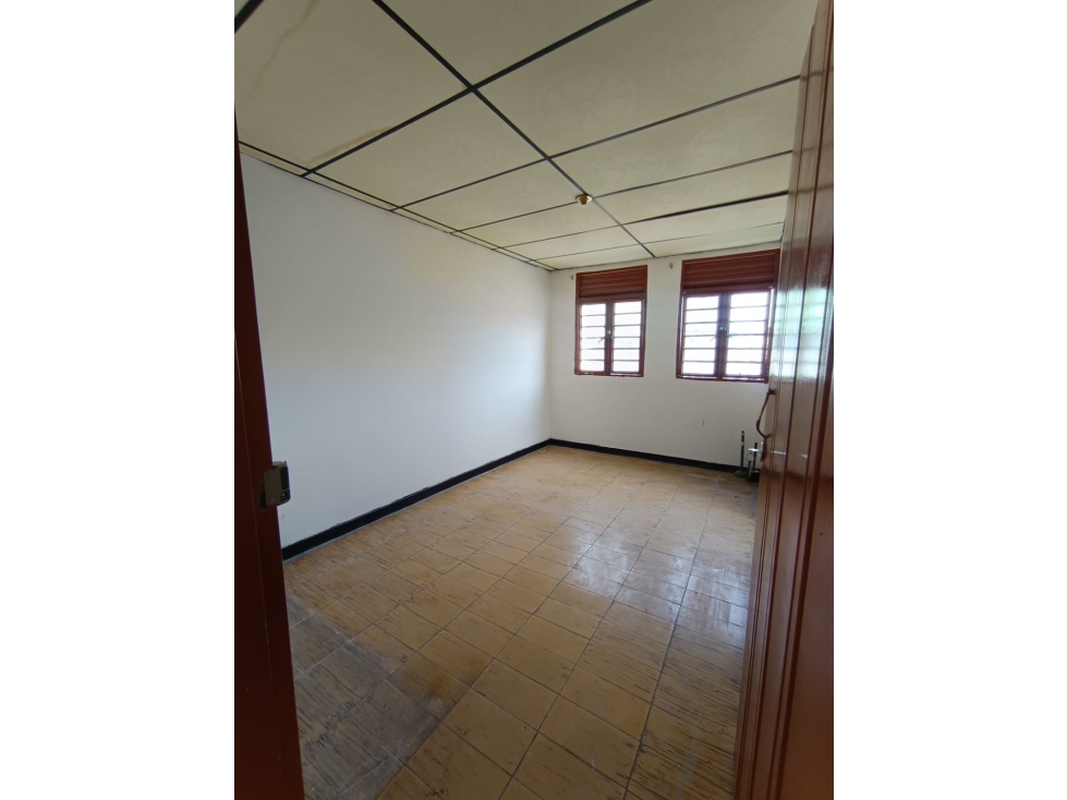 SE ARRIENDA APARTAESTUDIO EN EL CENTRO