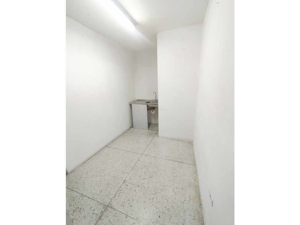 Se vende local comercial en Uniplaza Pereira — foto 5