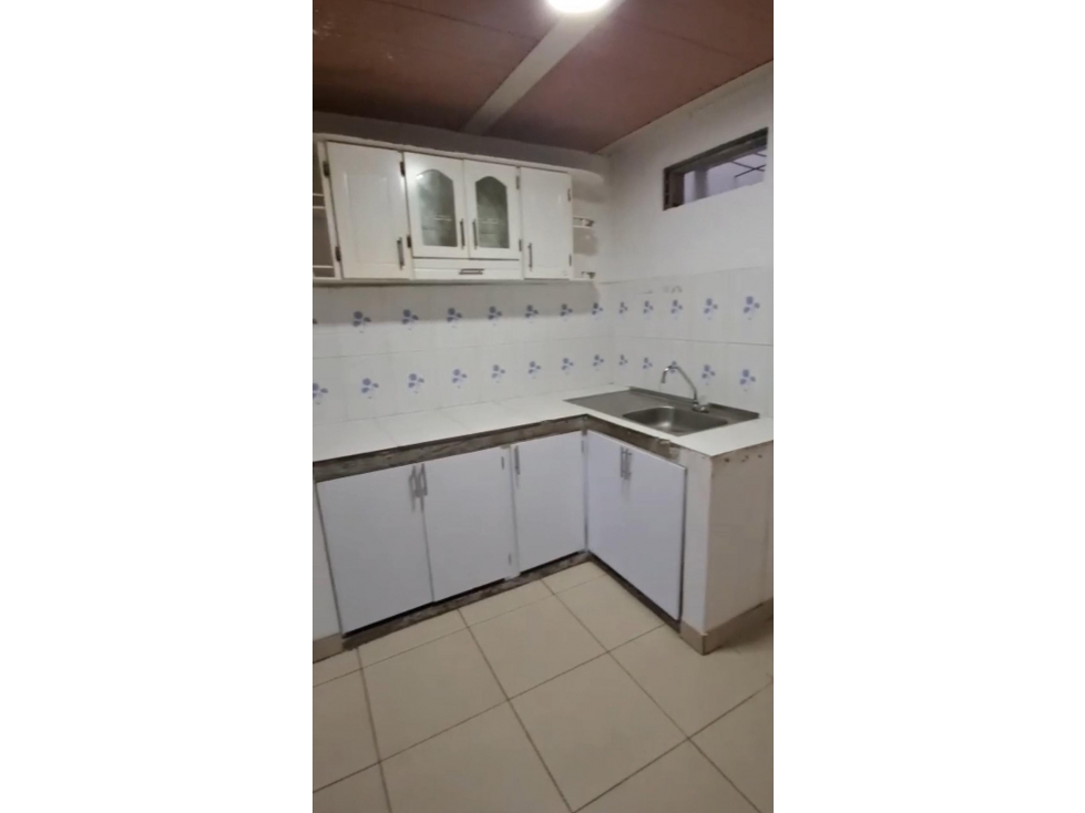 Se vende casa de tres pisos en Santa Rosa de Cabal — foto 4