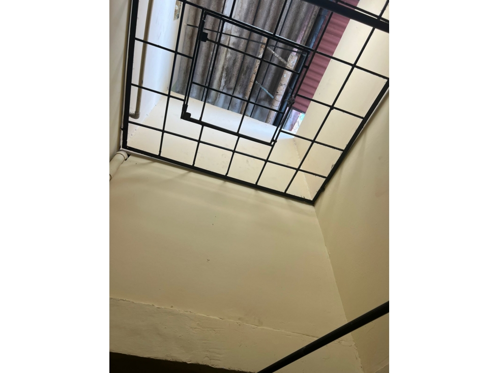SE VEND CASA CON VIVIENDAS INDEPENDIENTES EN LAS PALMAS — foto 4