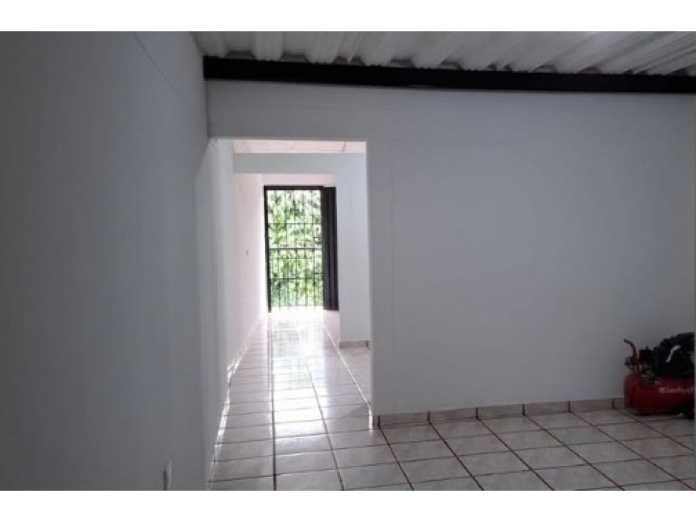 Se Vende Casa Esquinera De 2 Pisos En El Rocío Pereira — foto 5