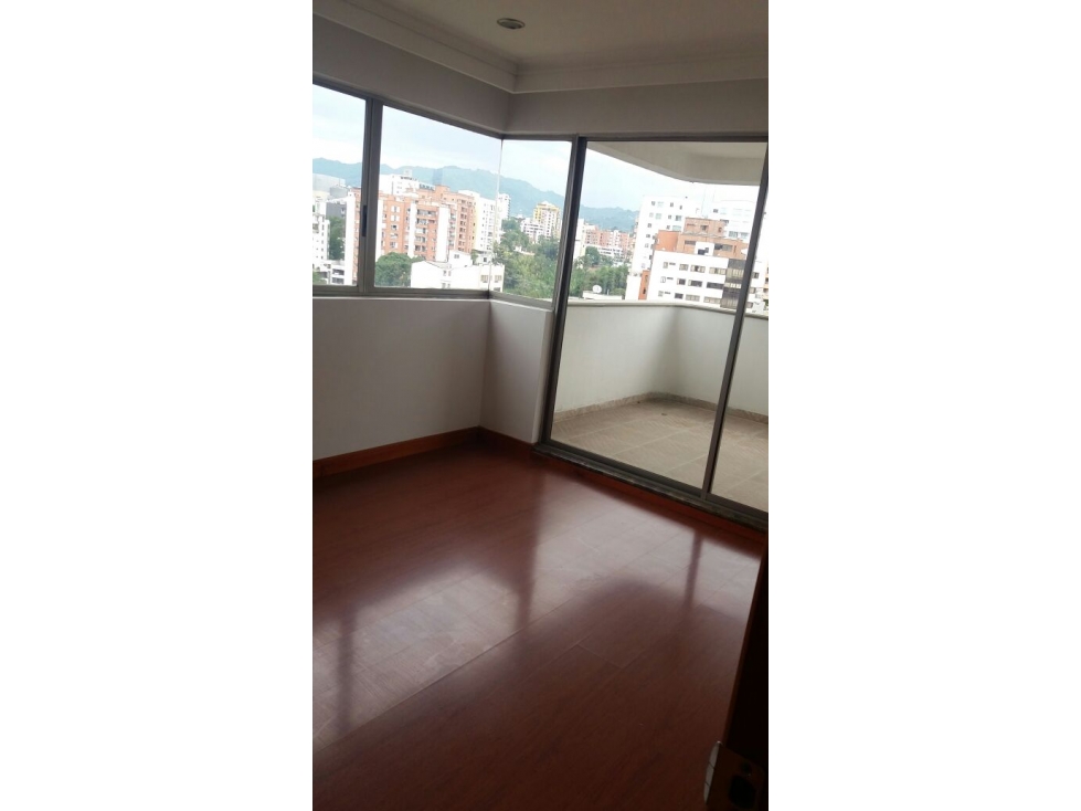 Se vende hermoso apartamento en pinares AREA 190 PISO 2 — foto 6