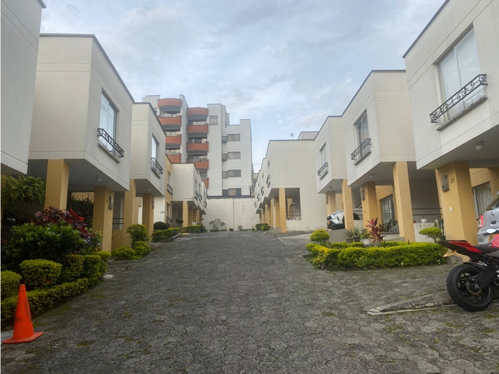 Se vende casa en conjunto cerrado avenida 30 de agosto — foto 5