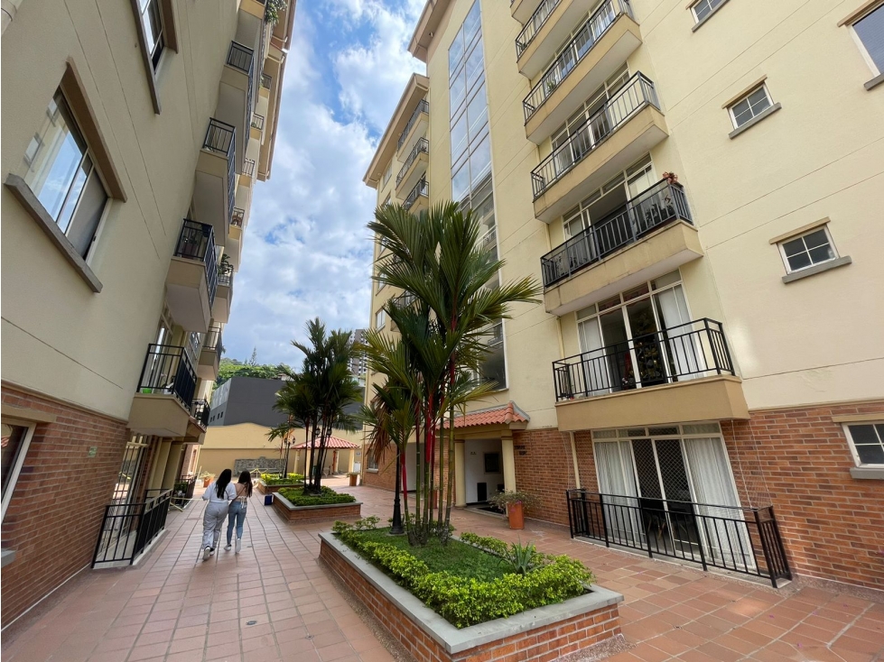 Vive en Pinares con Estilo y Comodidad! Apto en Venta