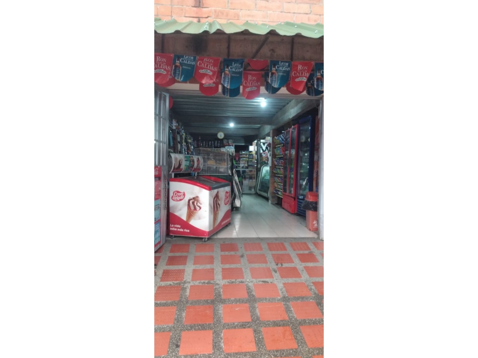 VENTA DE HERMOSA CASA ESQUINERA PARA NEGOCIO EN CARTAGO — foto 6