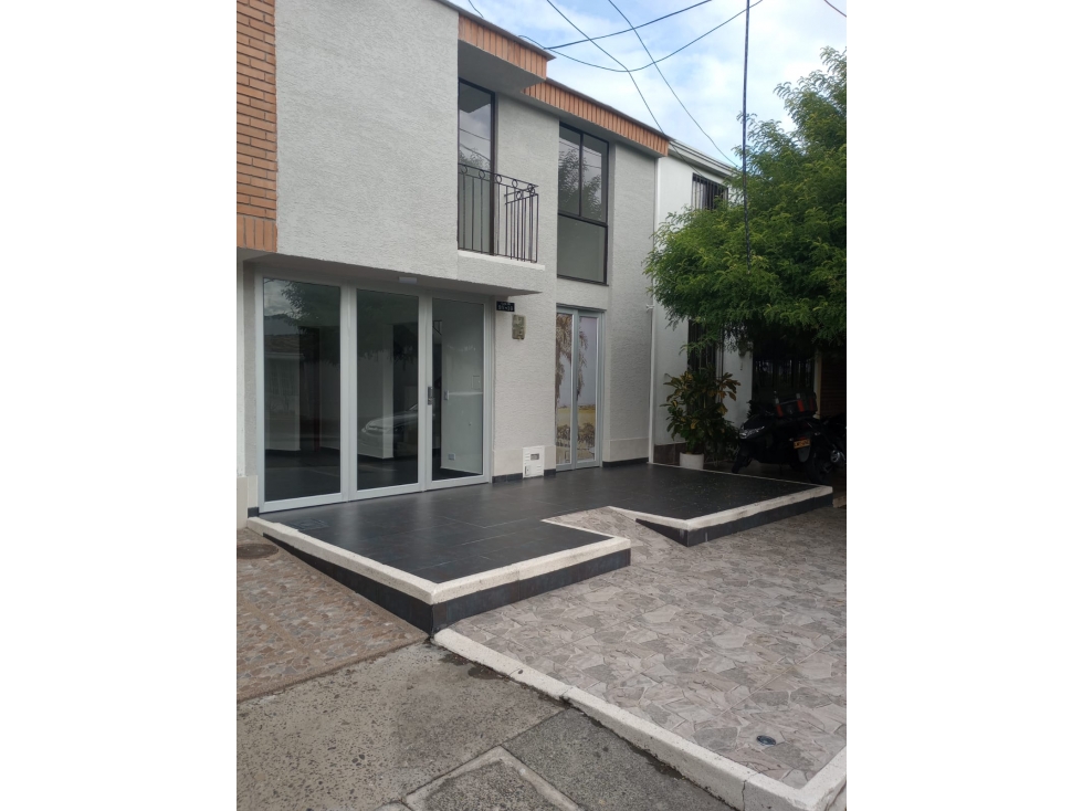SE VENDE O PERMUTA HERMOSA CASA EN CARTAGO — foto 2