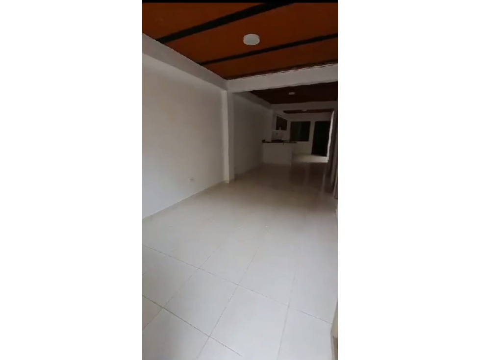 Vendo hermosa casa duplex en las Camelias sector la Hermosa Santa Rosa — foto 6