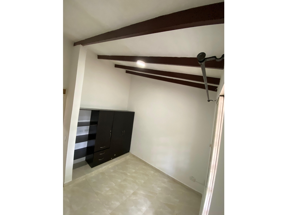 SE VENDE FABULOSA CASA EN CARTAGO — foto 3