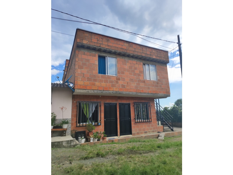 SE VENDE CASA CON VIVIENDAS INDEPENDIENTES 4 RENTAS — foto 5
