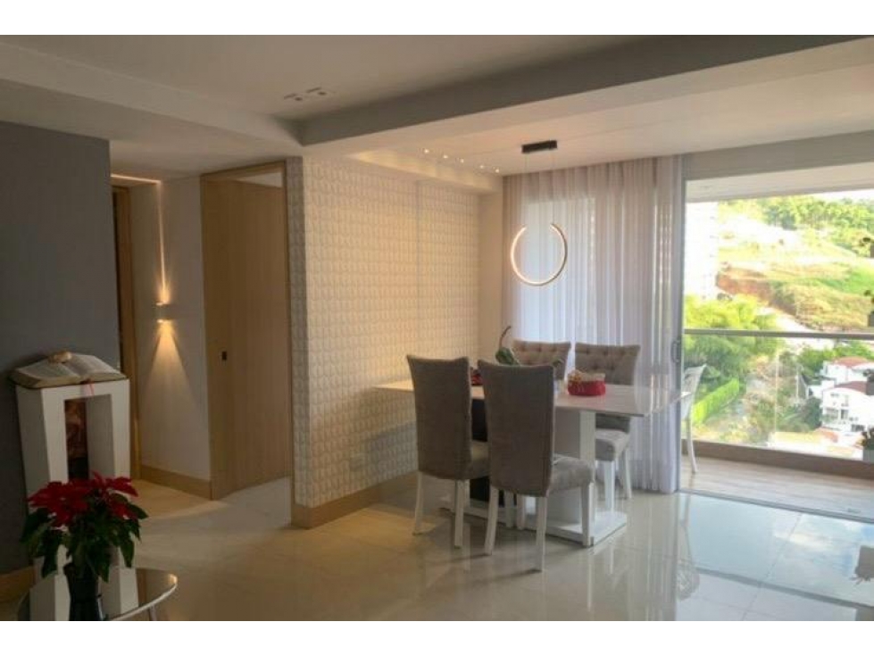 SE VENDE HERMOSO APARTAMENTO EN PINARES