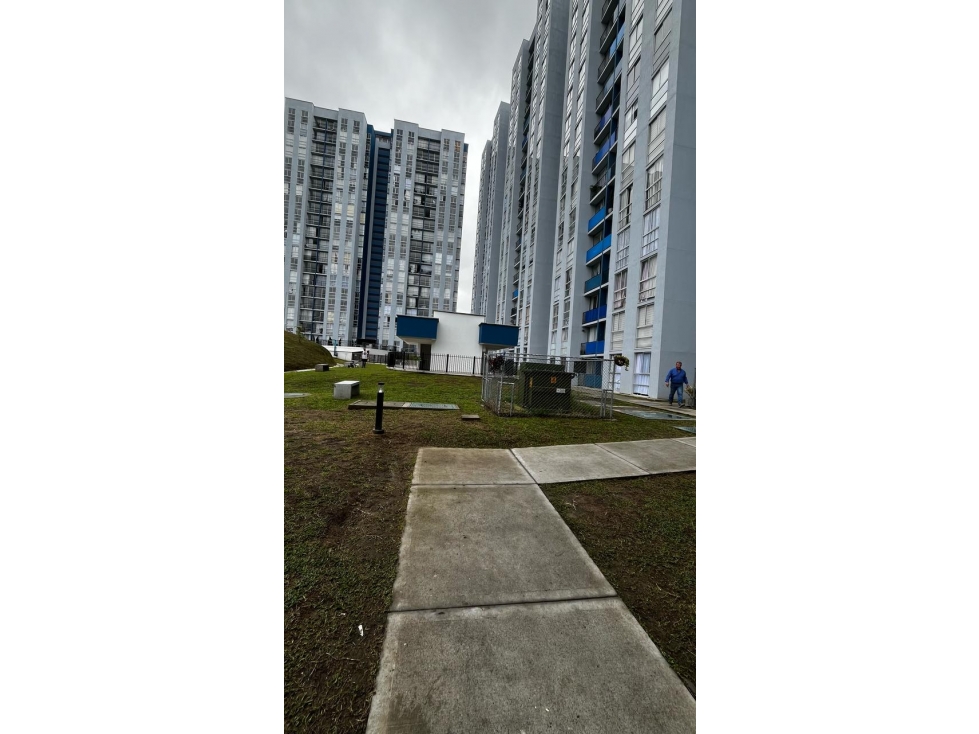 SE VENDE APARTAMENTO AMOBLADO EN ARMENIA