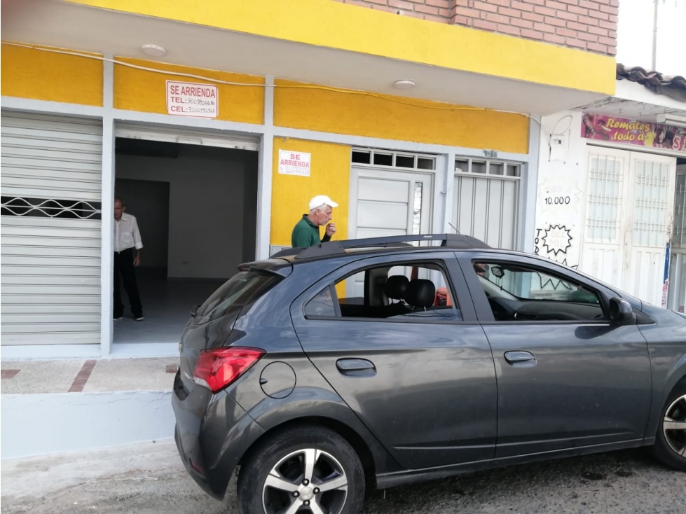 SE VENDE CASA LOCAL COMERCIAL Y VIVIENDAS INDEPENDIENTE EN LA VICTORIA — foto 4