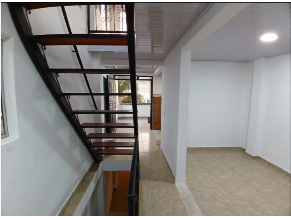 SE VENDE CASA CERCA A LA ARBOLERA CON RENTA — foto 6