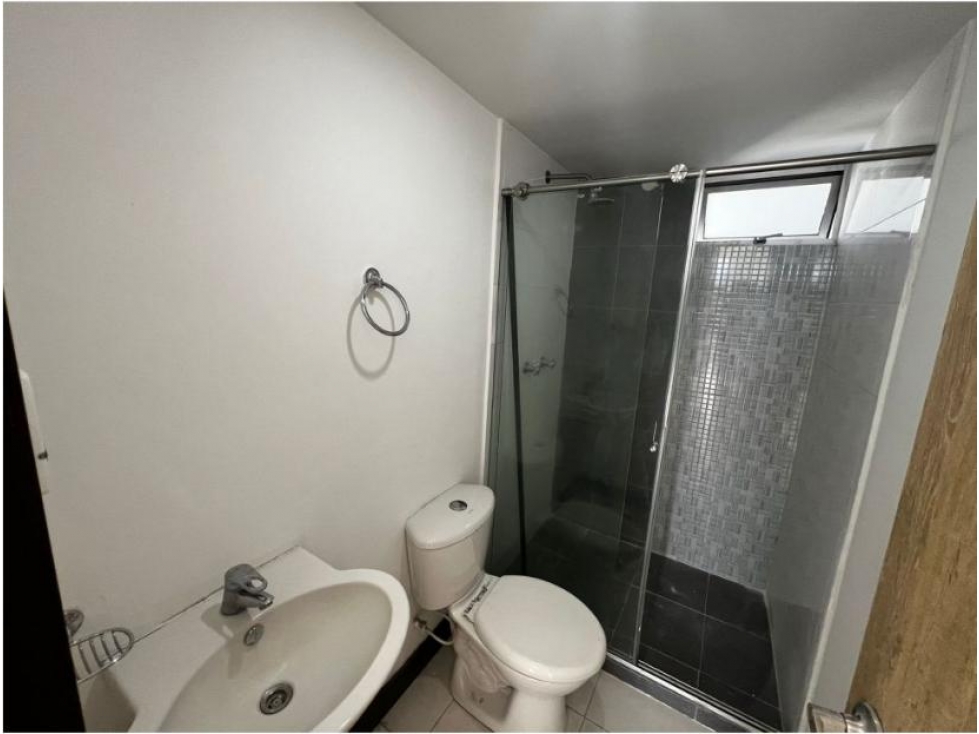 SE VENDE APARTAMENTO AMPLIO Y MODERNO EN DOSQUEBRADAS — foto 6