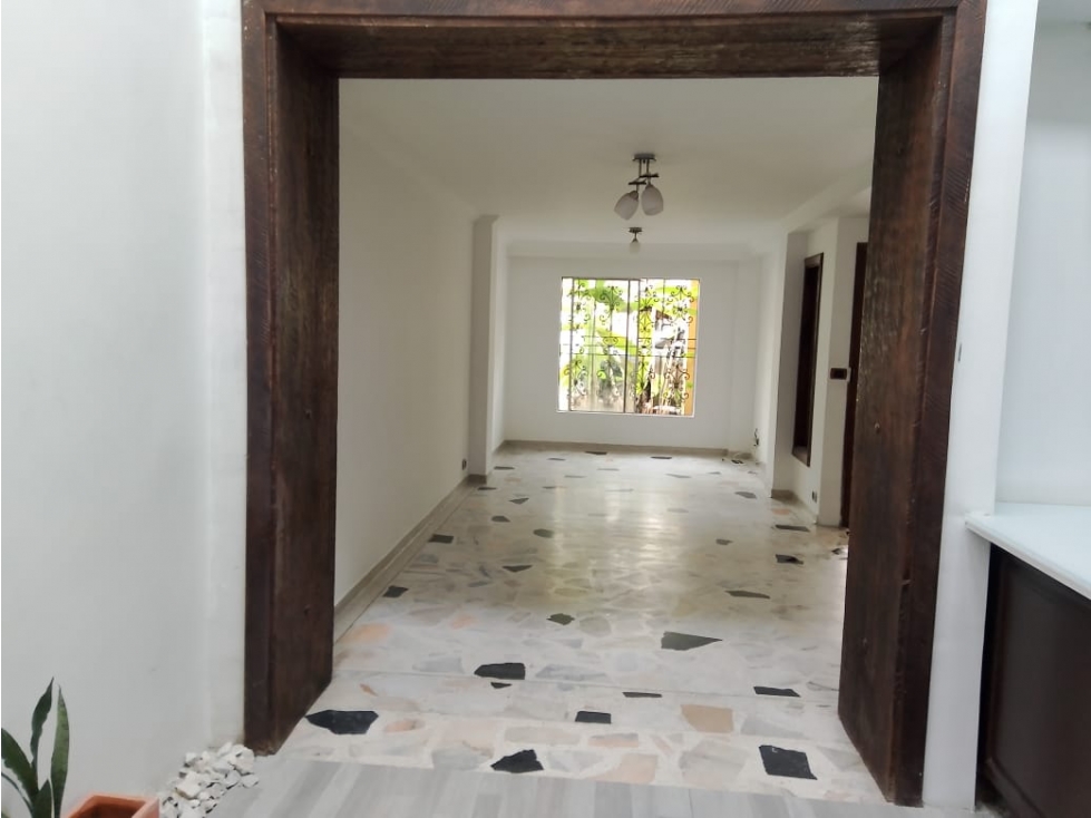 SE VENDE CASA EN CONJUNTO CERRADO POR LA ELVIRA — foto 3