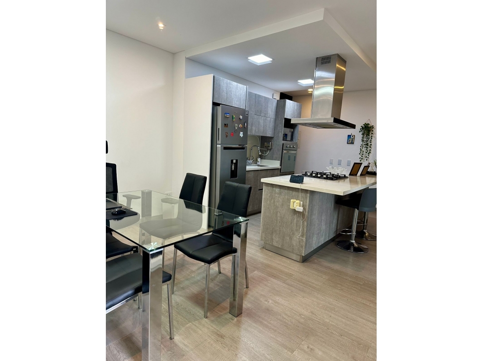 SE VENDE APARTAMENTO EN LA AVENIDA SUR — foto 6