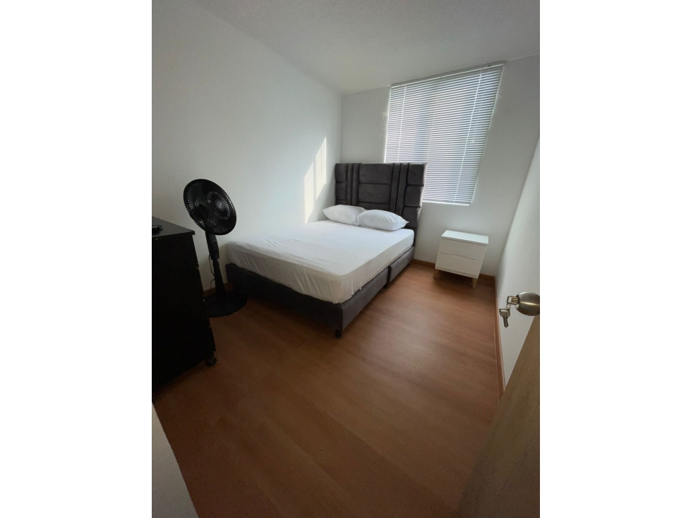 SE VENDE APARTAMENTO EN EL POBLADO — foto 5