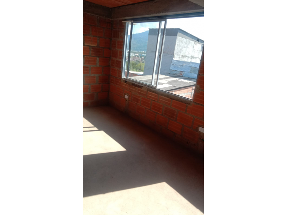 Venta de apartamento , tercer piso en obra negra para terminar — foto 6