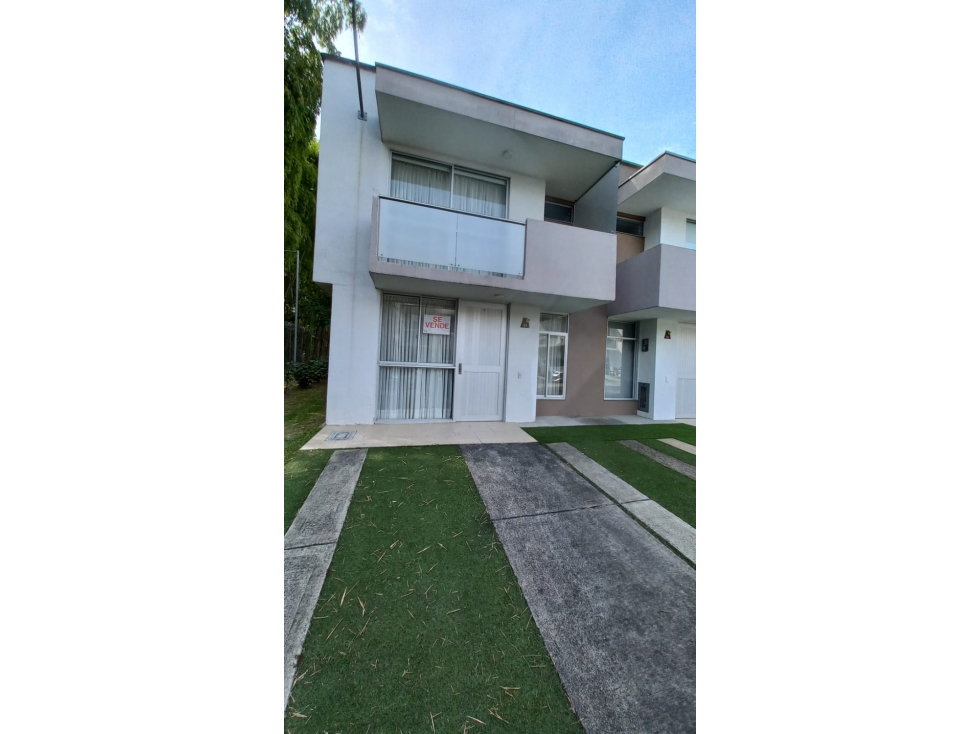 . SE VENDE CASA DUPLEX ESQUINERA EN EL CONJUNTO EN DOSQUEBRADAS