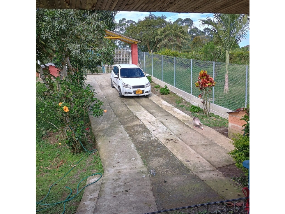 Se vende casa finca con cabaña y vista campestre en Arabia — foto 2