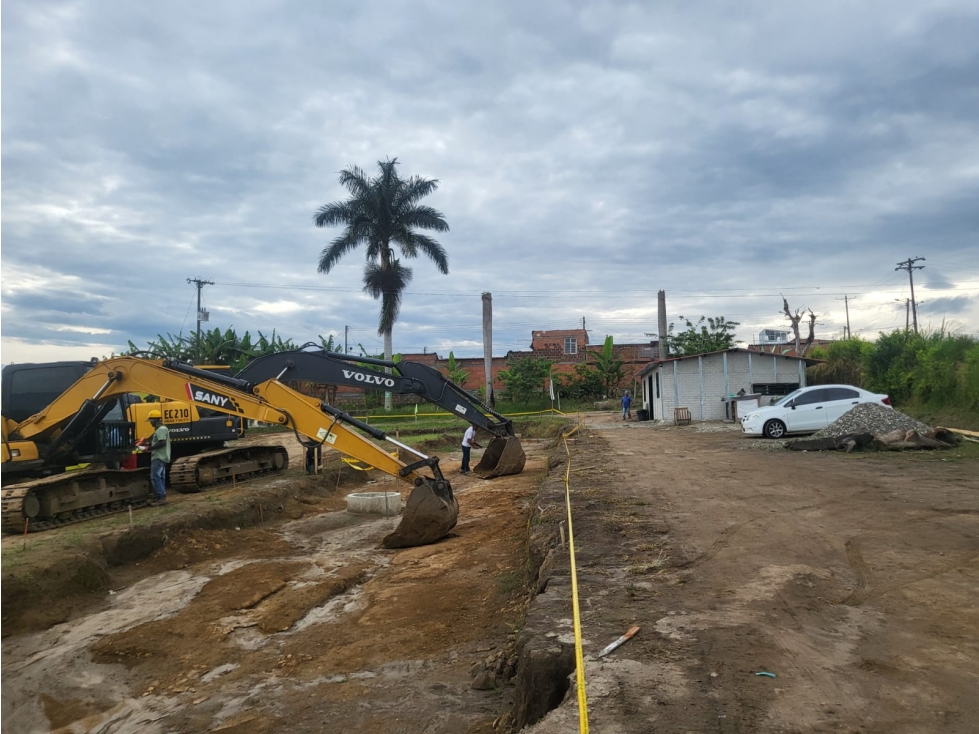 SE VENDE LOTE EN MONTENEGRO AREA 60 M/2 — foto 6