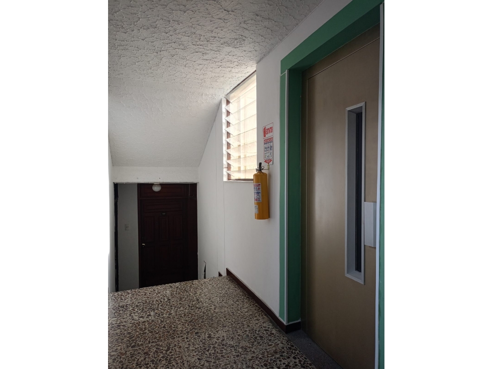 Se vende Apartamento con 3 Rentas en Av. 30 de Agosto Pereira — foto 6