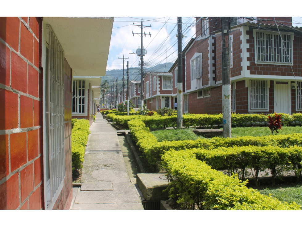 Edificio de tres pisos en venta en Aguazul Dosquebradas - 6
